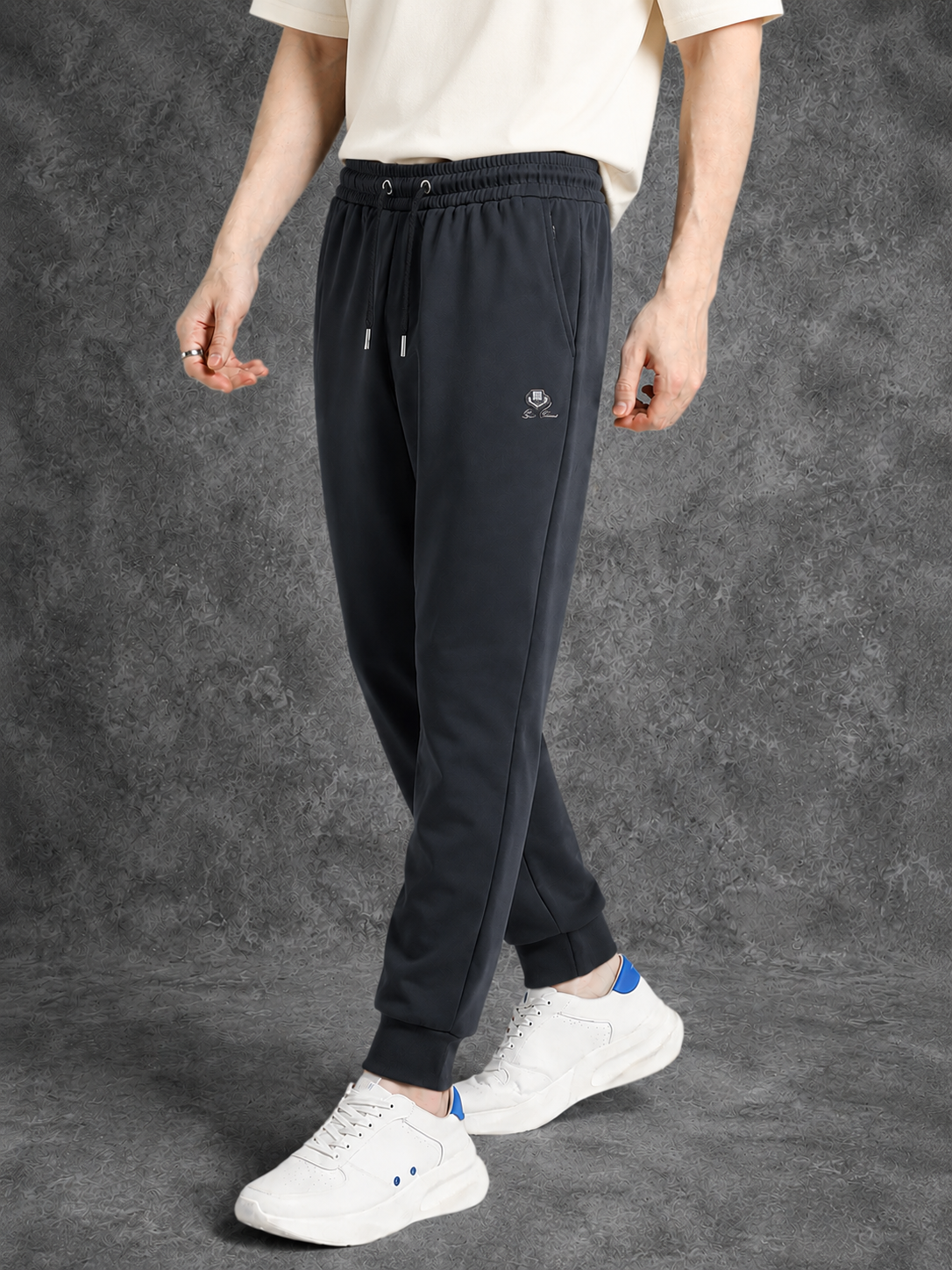 Lee Bonee Men's Charcoal Grey Cotton Blend Casual Track Pants