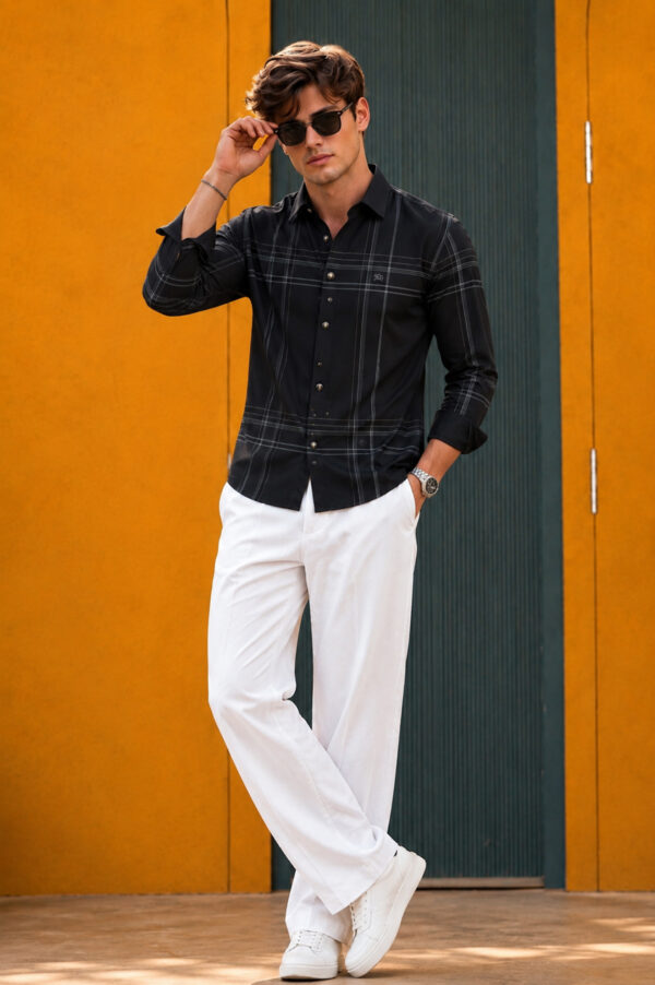 Burberry Men's Black Shirt