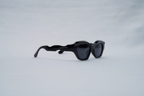 Balenciaga BB0073S Everyday Oval Cat-Eye Sunglasses in Shiny Black