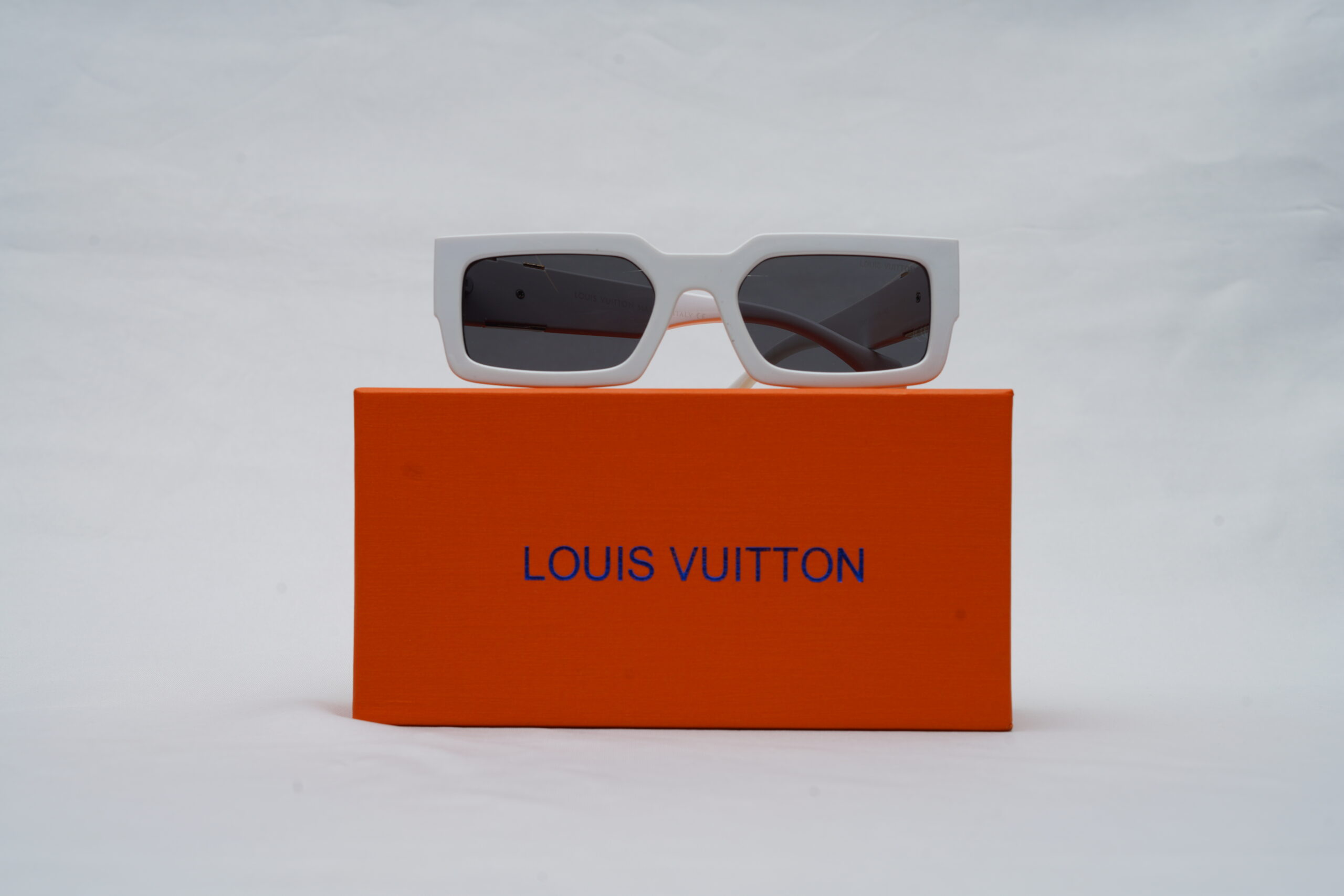 LOUIS VUITTON Statement Rectangular Sunglasses in Bright White