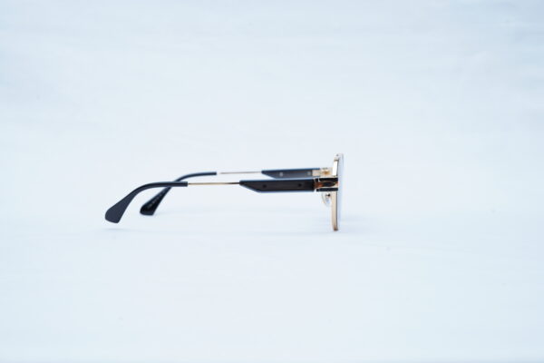 CARTIER Gold Wire Geometric Shades – Luxury Blue Gradient Sunglasses