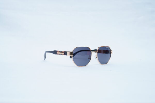 BURBERRY Hexagonal Gold Wire Shades – Luxury British Fashion Sunglasses