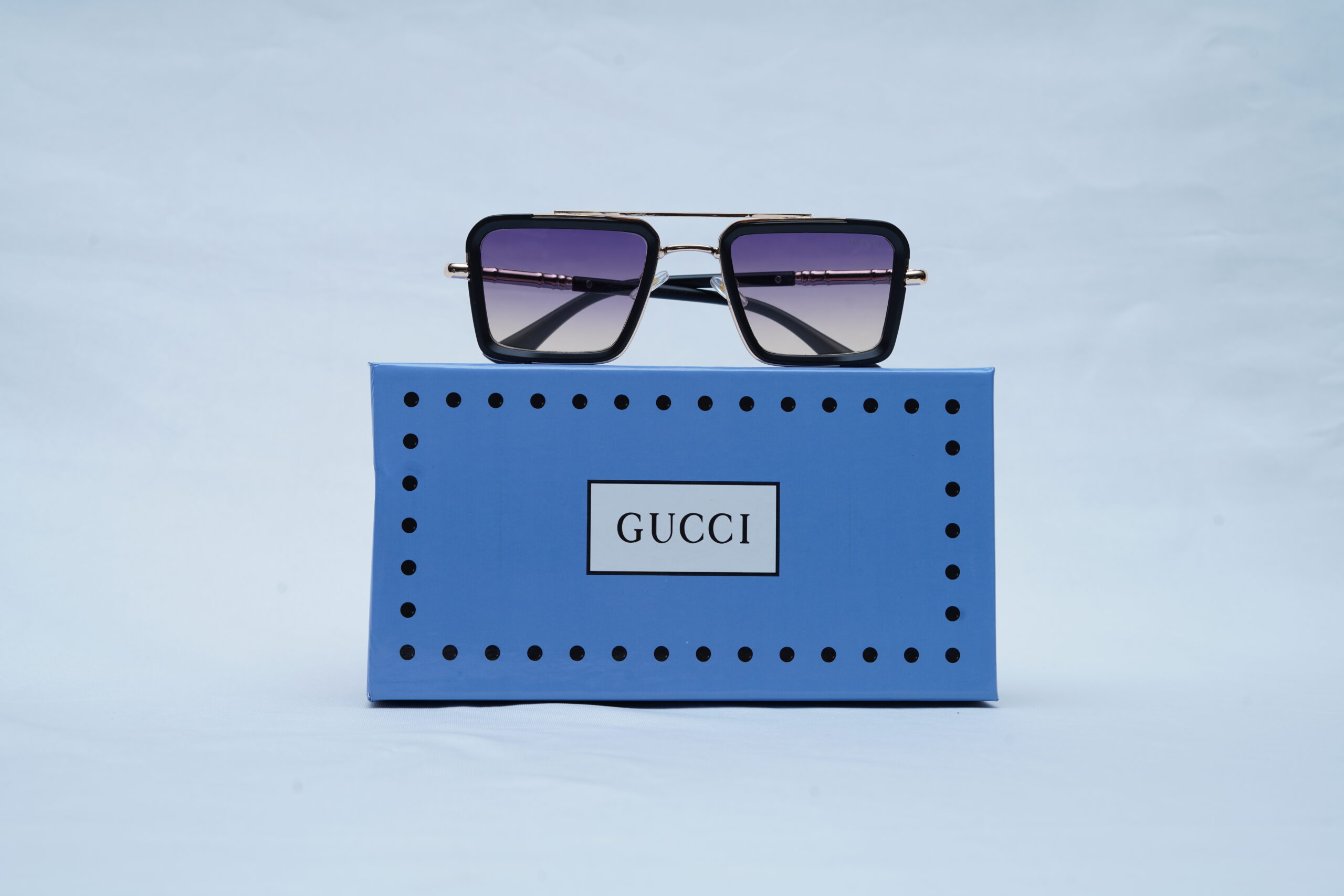 GUCCI Black Frame Angular Pilot Shades – Luxury Purple Gradient Sunglasses