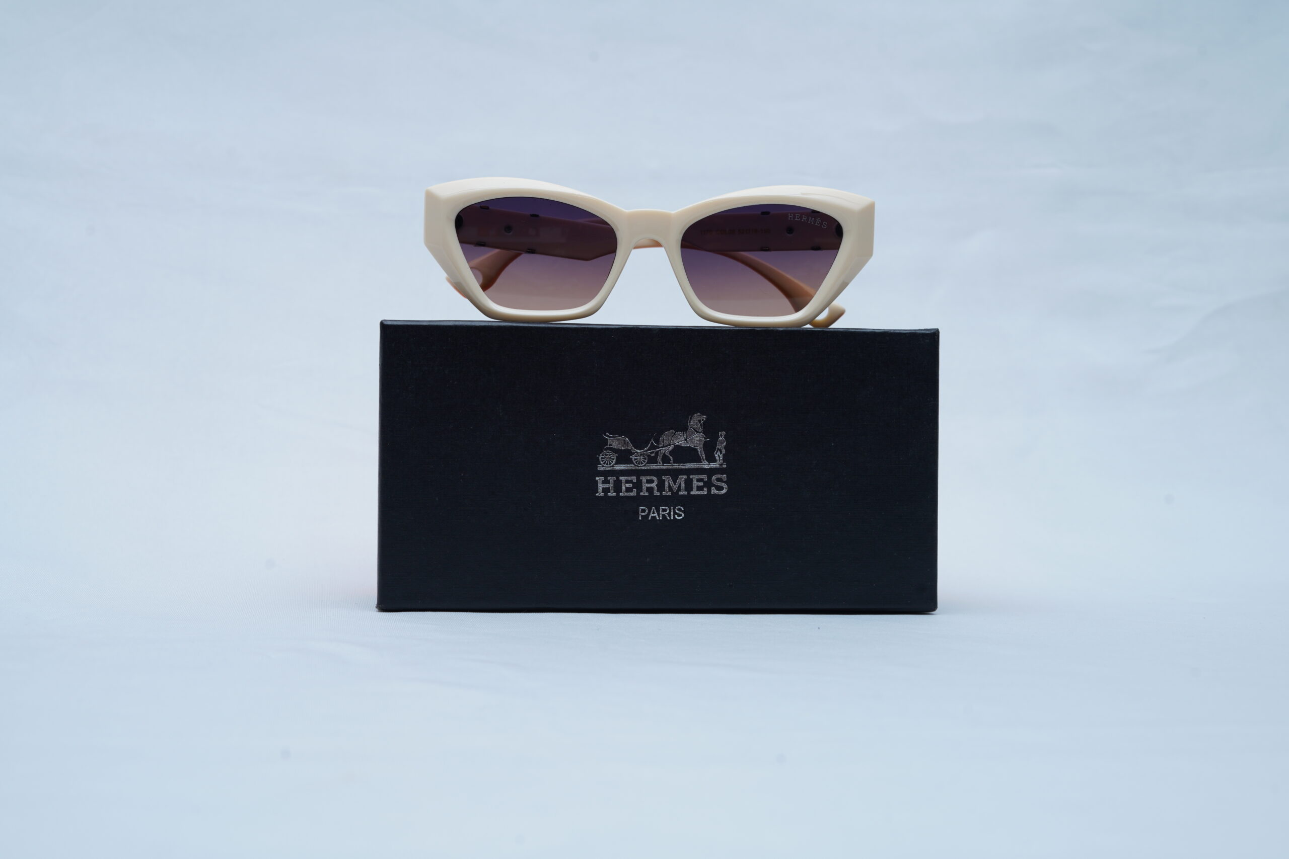 Hermes Geometric Cat-Eye Sunglasses - Cream Beige Frame with Gradient Purple Lenses