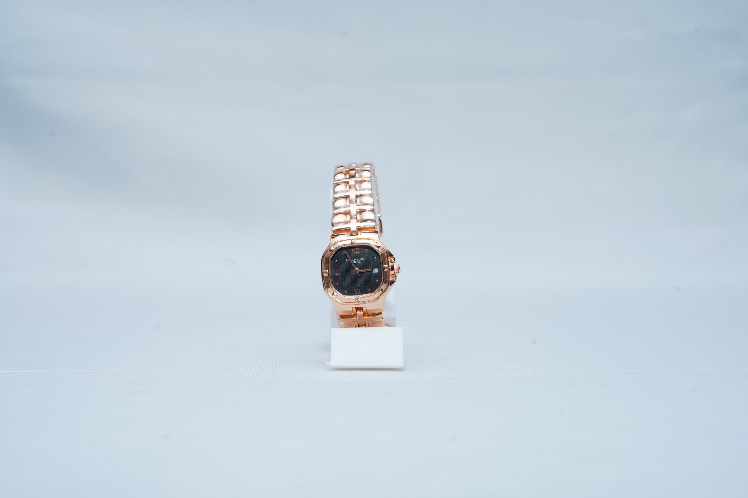 Patek Philippe Geneve Nautilus Watch - Rose Gold Textured Bracelet with Black Dial