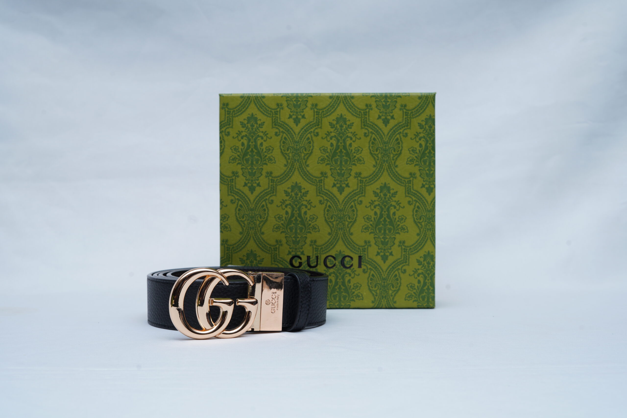 Gucci Interlocking G Reversible Grained Leather Belt