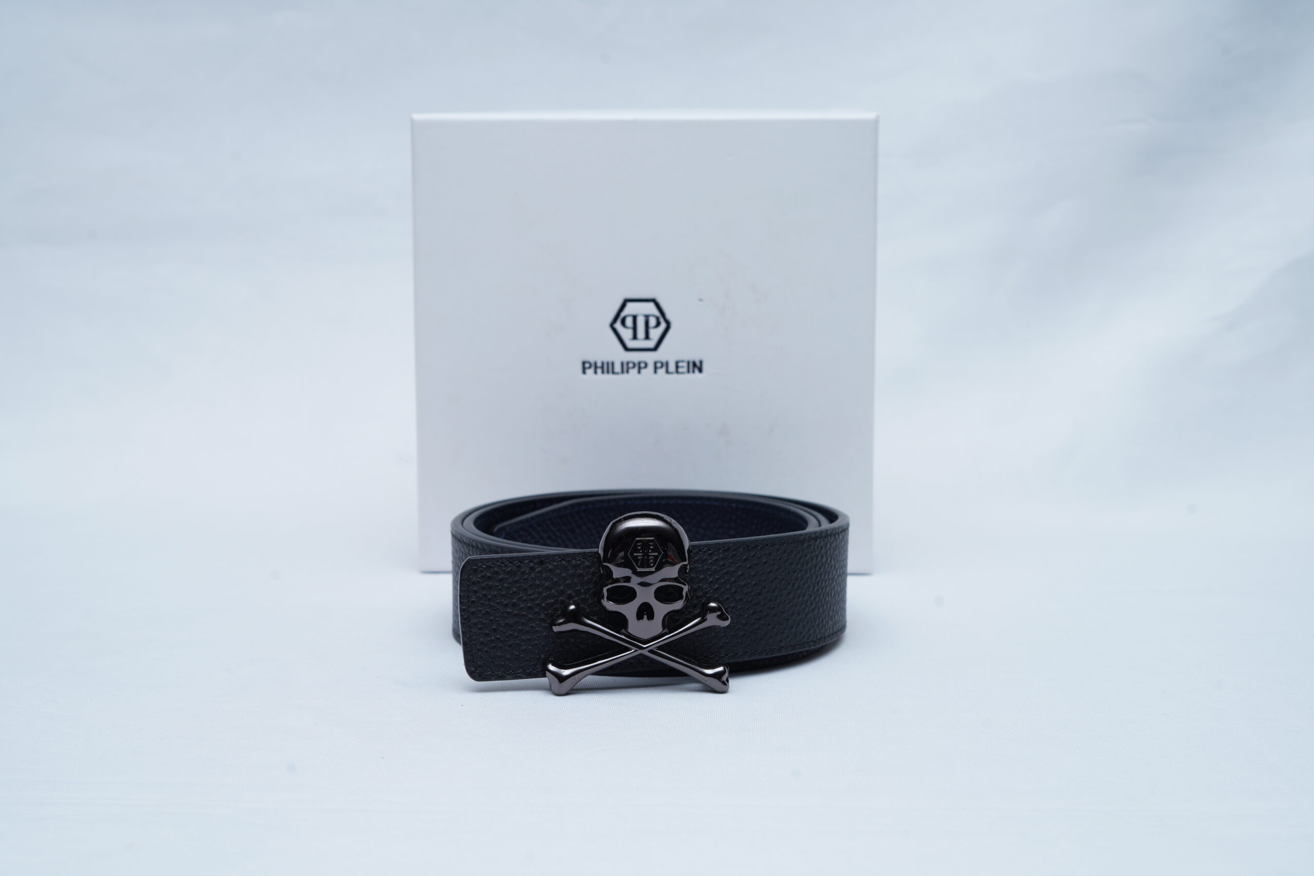 Philipp Plein Skull & Crossbones Grained Leather Belt