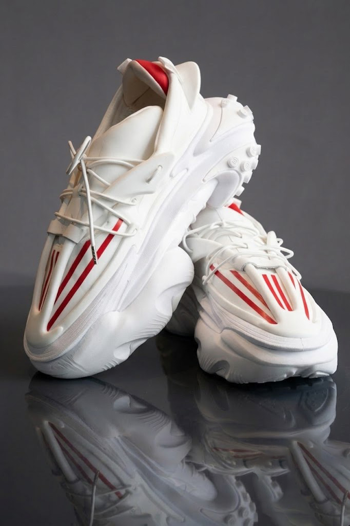 Balmain Men's Unicorn Low-Top Sneakers in white and red