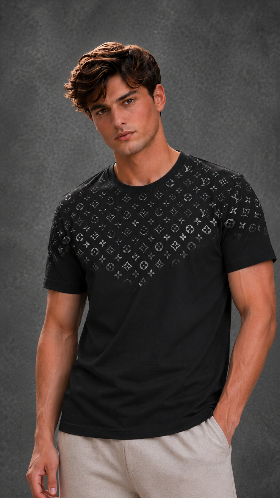 Louis Vuitton Men's Logo Half Sleeve Black T-Shirt