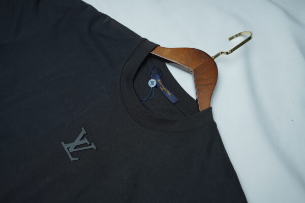 Louis Vuitton Men's Logo Half Sleeve Black T-Shirt