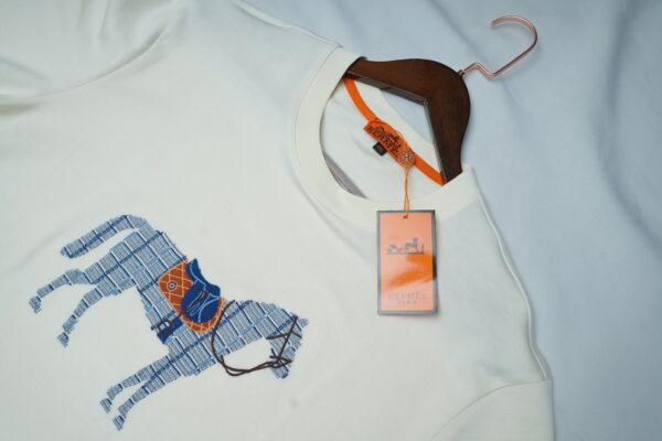 Hermès Men's Logo Half Sleeve White T-Shirt