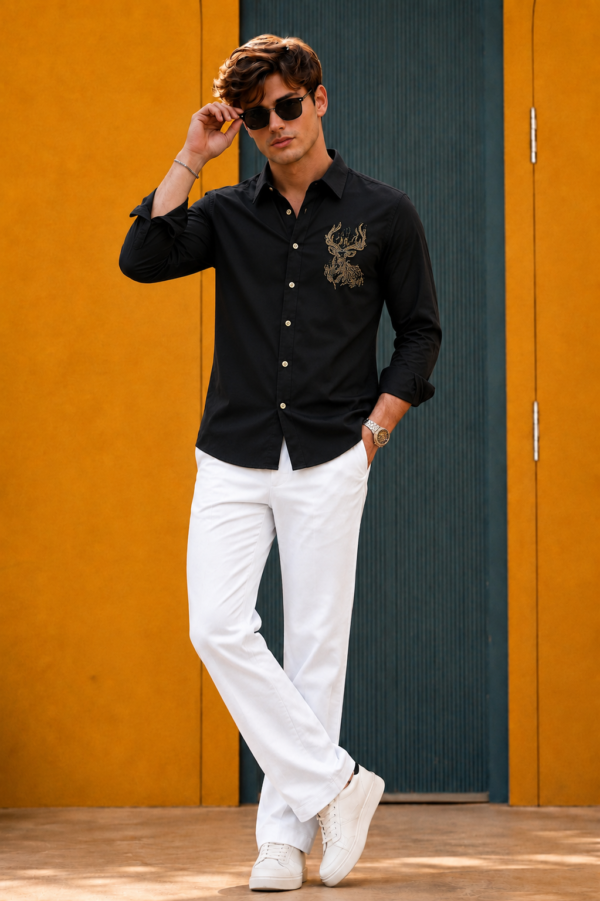 Lusso Milano Men's Regular-Fit Black Long-Sleeve Rhinestone Stag Shirt